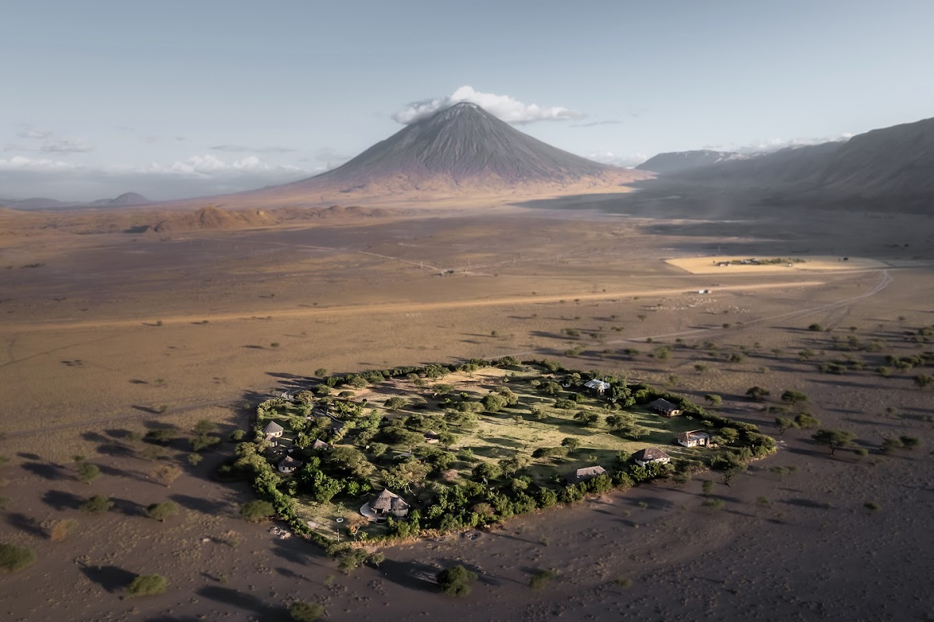 Semi-Luxury Accommodation: Maasai Giraffe Eco lodge